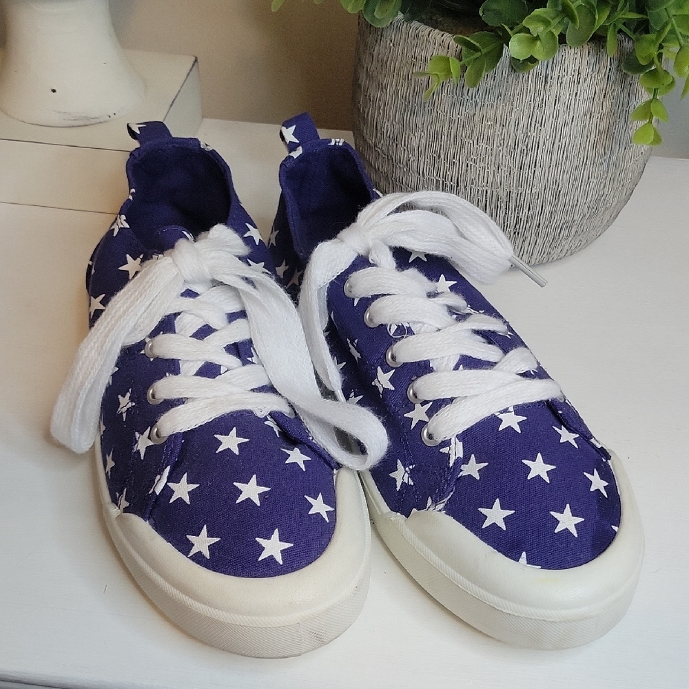 Starry Blue Feastival Sneakers 8 M